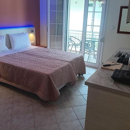 Oasis Blue Inn Leptokaryá Luaran gambar