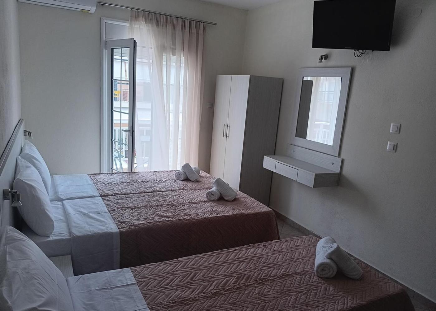 Oasis Blue Inn Leptokaryá Luaran gambar